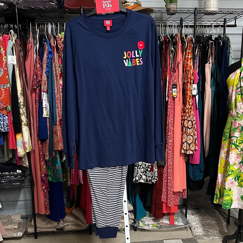 NWY Macy’s family PJs Jolly vibes